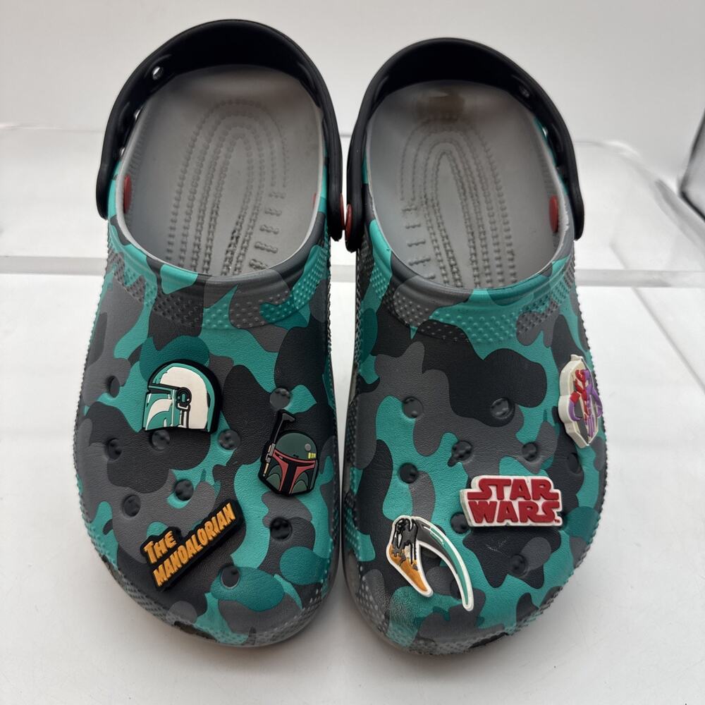 Star Wars Crocs Green Camo Mandalorian Disney Parks M6-W8